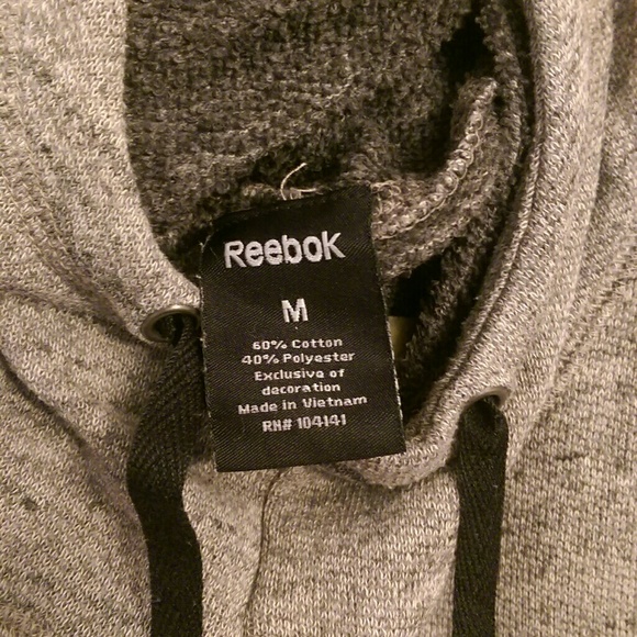 Hoodie in Heathered Grey - Picture 3 of 7